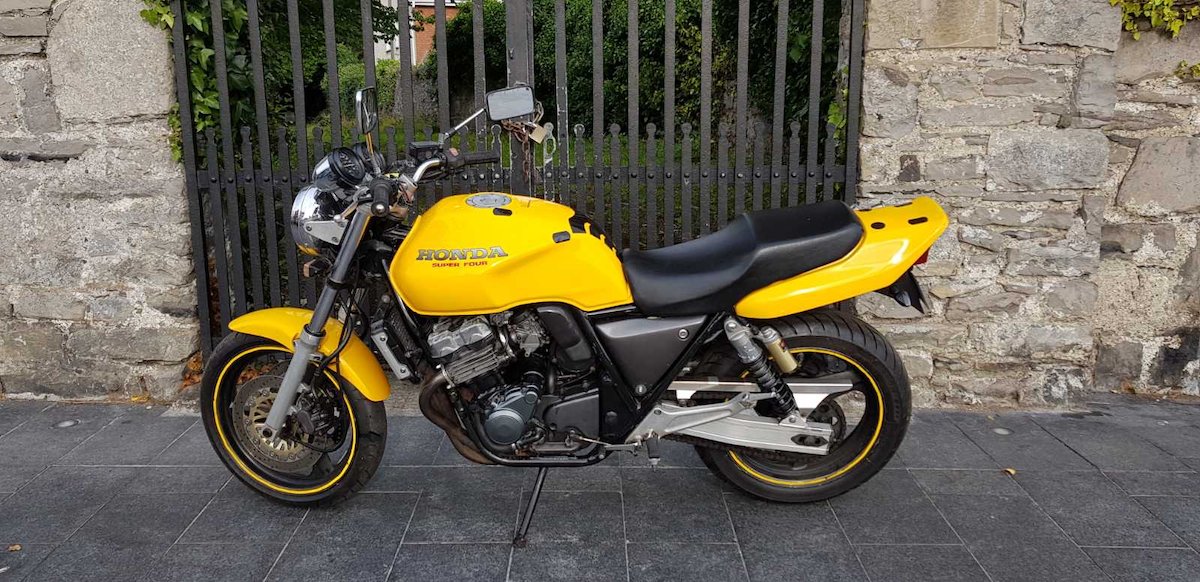 Honda sb 400 sf