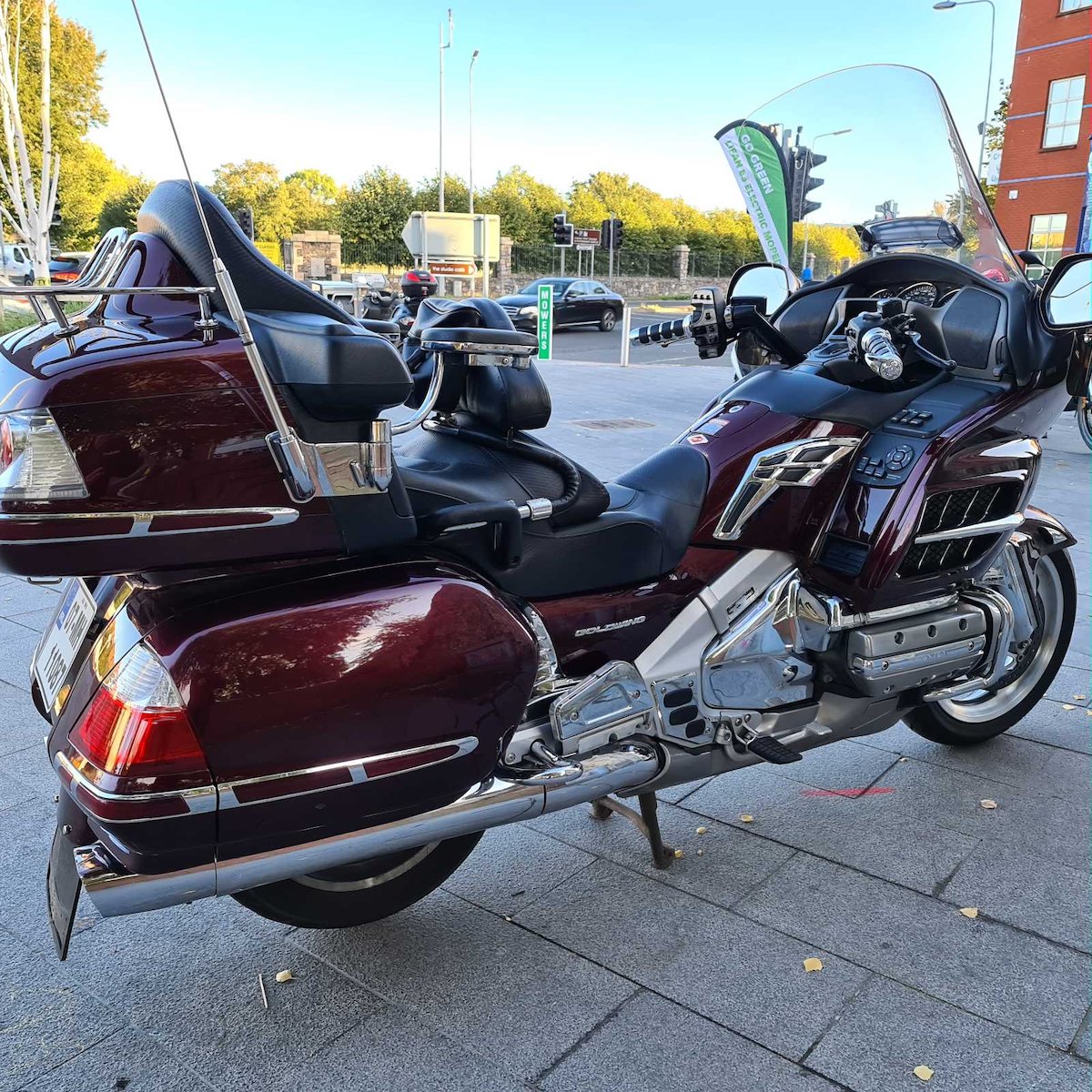 Honda gl1800 аккумулятор Honda gl1800 аккумулятор